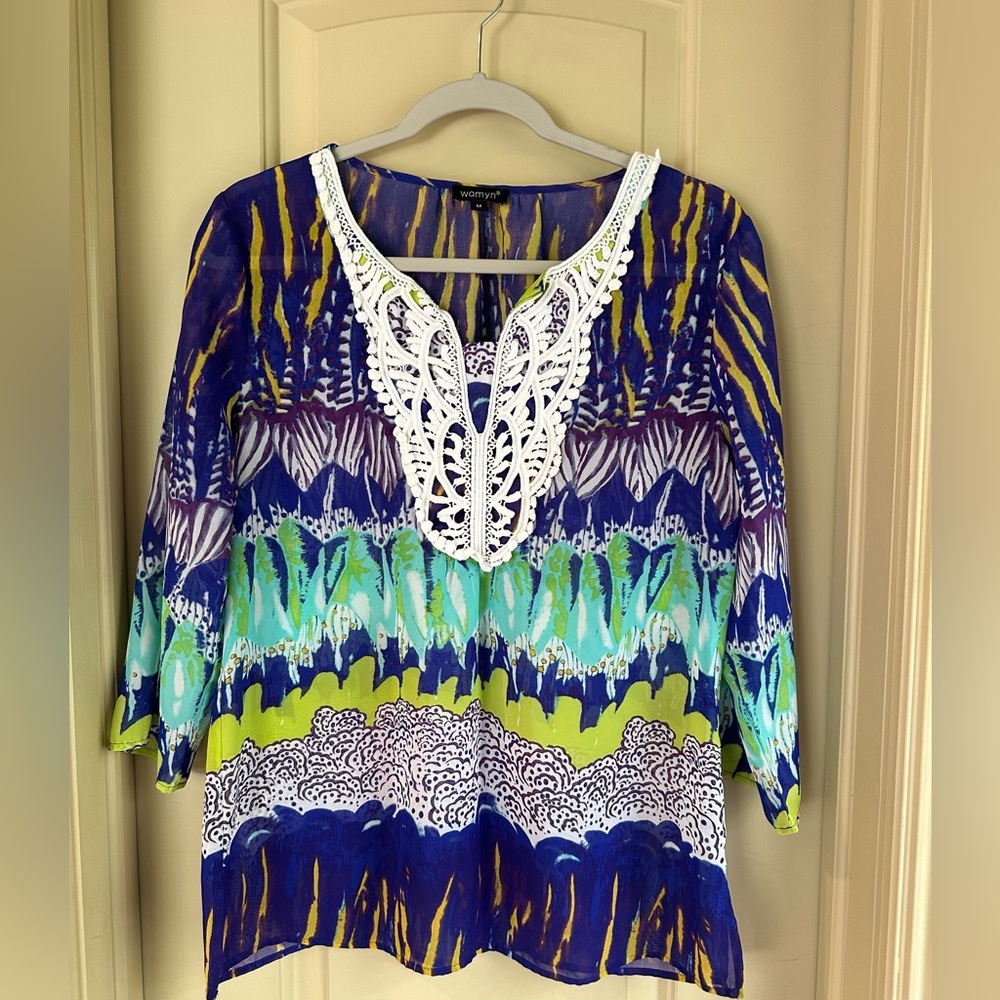 Women’s Womyn Blouse; Size Medium